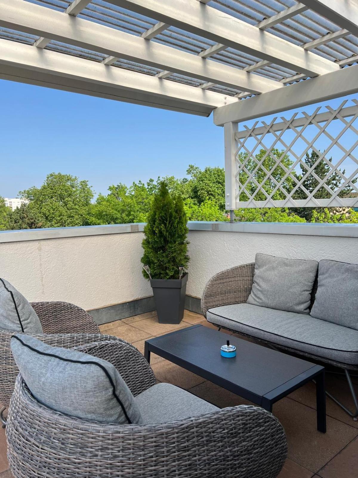 Penthouse Apartment In Kehl Luaran gambar
